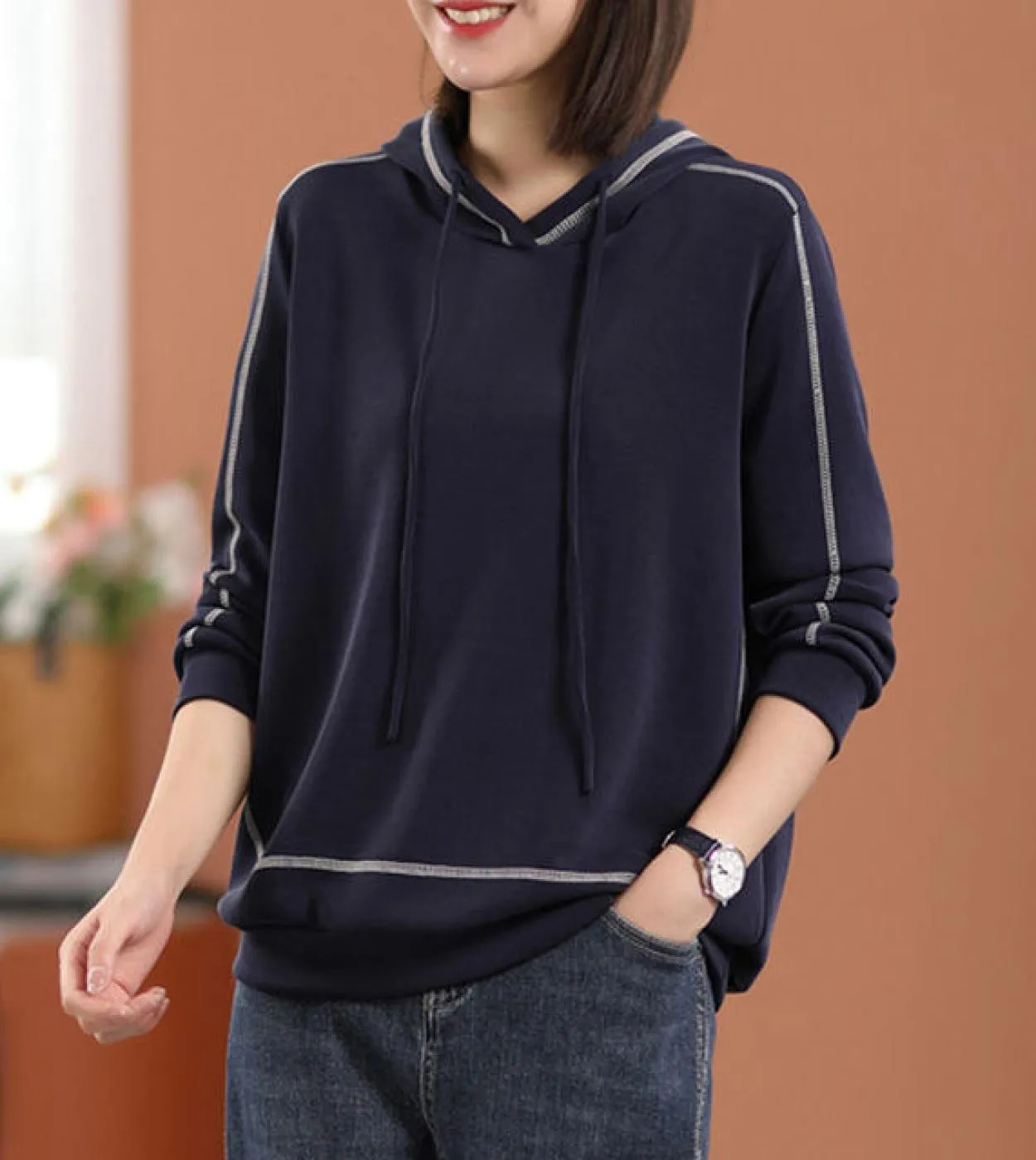2022 Spring Fall New Trend Women's Loose Long Sleeve Hoodie Pullover with Bright Line Decoration Solid Design F