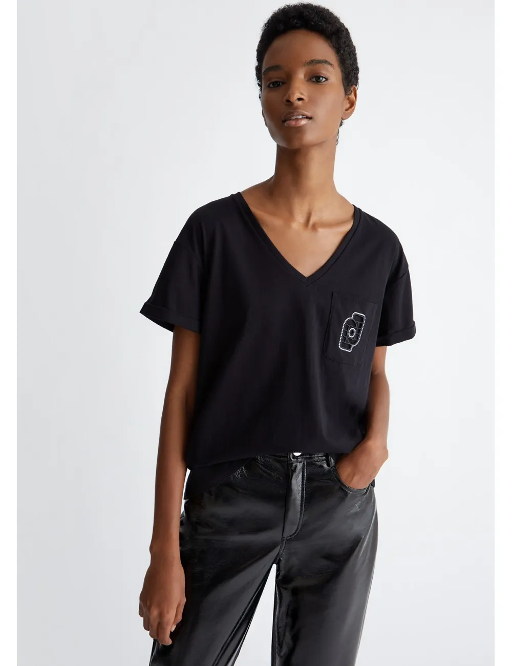 Woman's Liu Jo T-shirt MA4323 N9389 with V-neck pocket and short sleeves logo