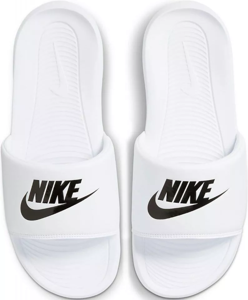 Nike Victori One